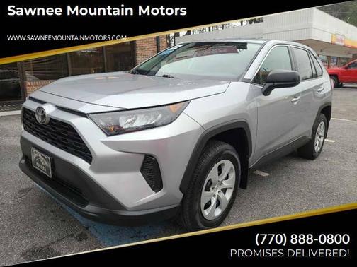 2022 Toyota RAV4 LE