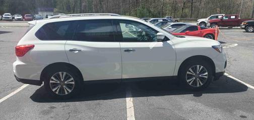 2020 Nissan Pathfinder SV 2WD