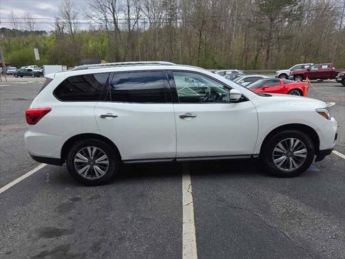 2020 Nissan Pathfinder SV 2WD