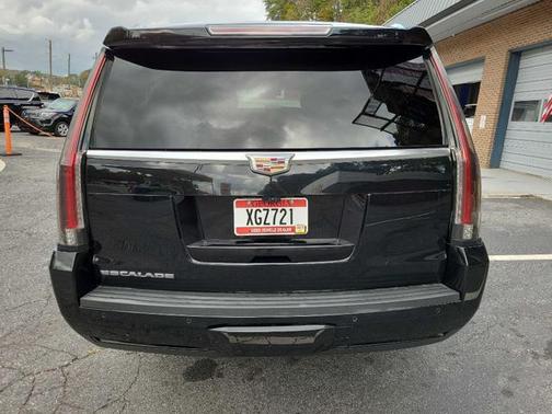 2020 Cadillac Escalade ESV Premium Luxury