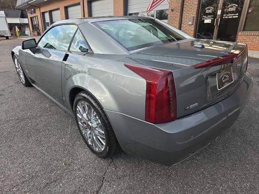 2004 Cadillac XLR Base