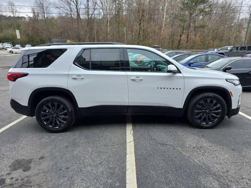 2022 Chevrolet Traverse RS