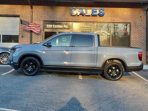 2022 Honda Ridgeline Black