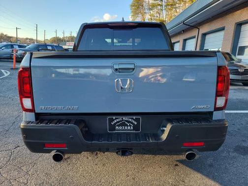 2022 Honda Ridgeline Black