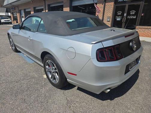 2014 Ford Mustang V6 Premium