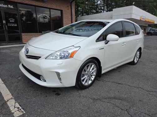 2013 Toyota Prius v Five