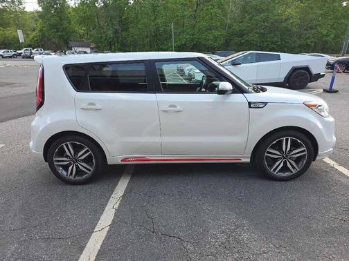 Clear White 2014 Kia Soul +