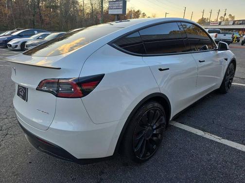 2022 Tesla Model Y Performance Dual Motor All-Wheel Drive