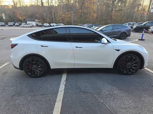 2022 Tesla Model Y Performance Dual Motor All-Wheel Drive