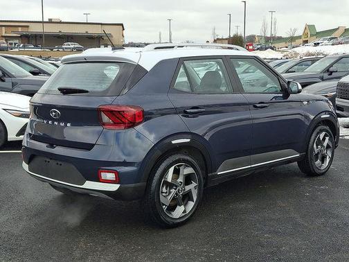 2023 Hyundai VENUE Limited
