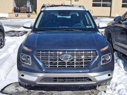 2023 Hyundai VENUE Limited