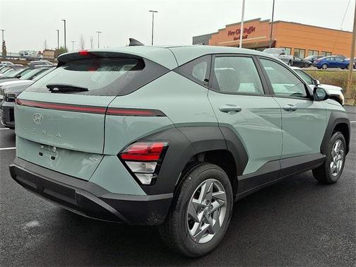 2026 Hyundai KONA SE