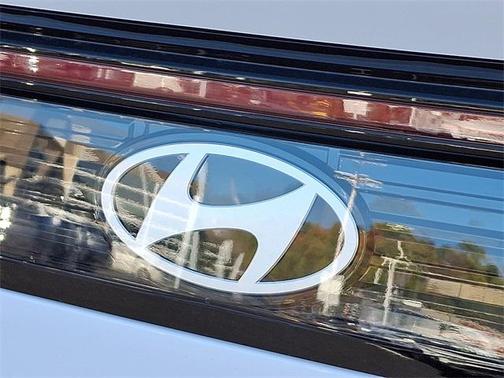 2026 Hyundai SONATA Hybrid SE