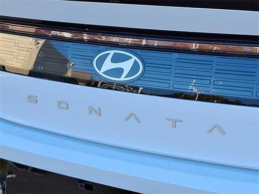 2026 Hyundai SONATA Hybrid SE