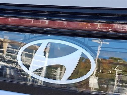 2026 Hyundai SONATA Hybrid Base