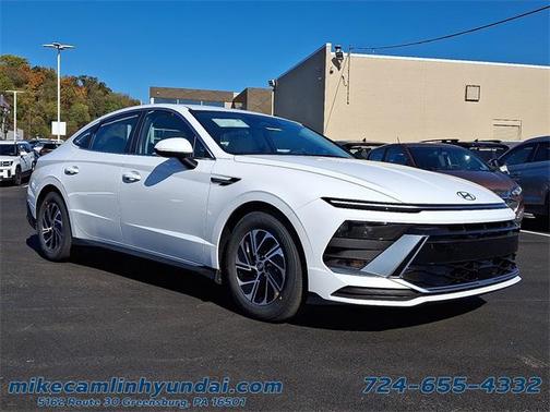 2026 Hyundai SONATA Hybrid Base