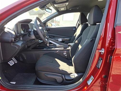 2025 Hyundai ELANTRA Sport