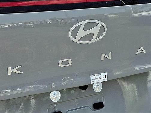2025 Hyundai KONA SEL Convenience