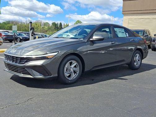 Amazon Gray 2026 Hyundai ELANTRA SE