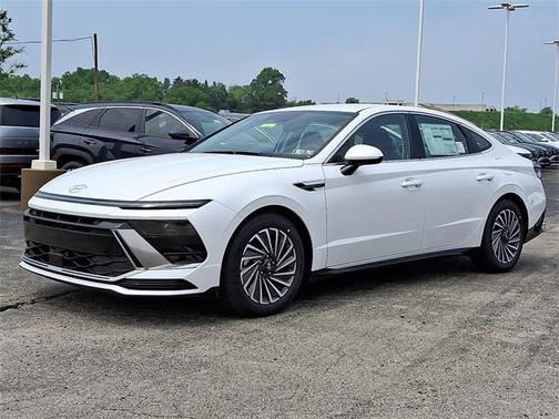 2025 Hyundai SONATA Hybrid SE