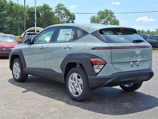 2026 Hyundai KONA SE