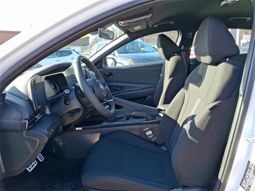 2025 Hyundai ELANTRA Sport