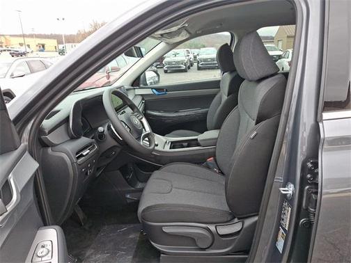 2025 Hyundai PALISADE SE