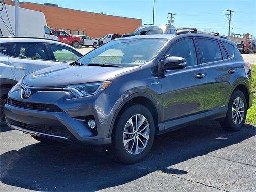 2018 Toyota RAV4 Hybrid XLE