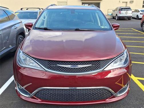 2018 Chrysler Pacifica Touring-L
