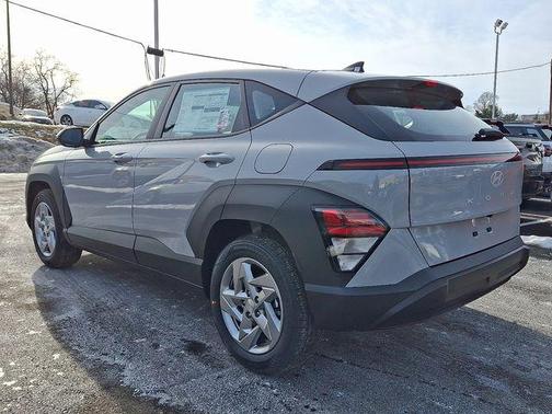 2026 Hyundai KONA SE
