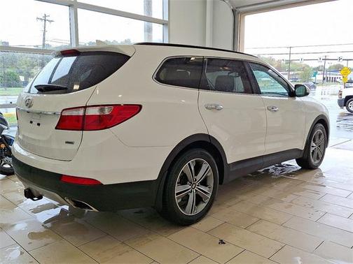 2016 Hyundai SANTA FE SE