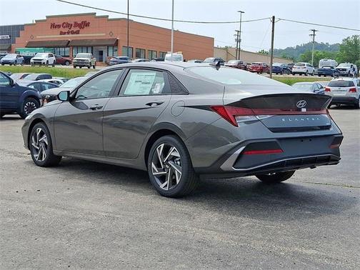 2025 Hyundai ELANTRA Sport