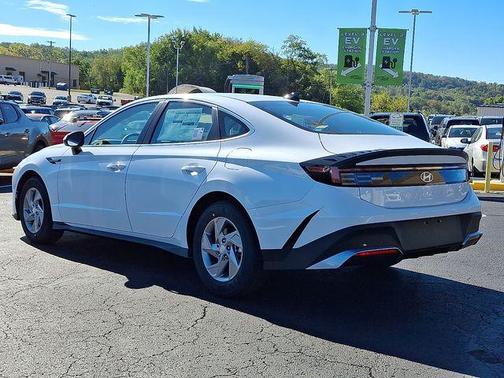 2026 Hyundai SONATA SE