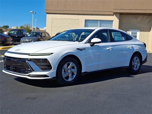 2026 Hyundai SONATA SE