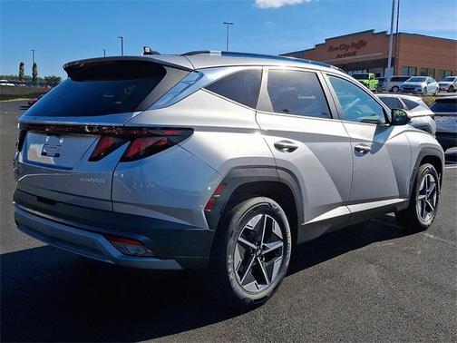 2026 Hyundai TUCSON Hybrid SEL