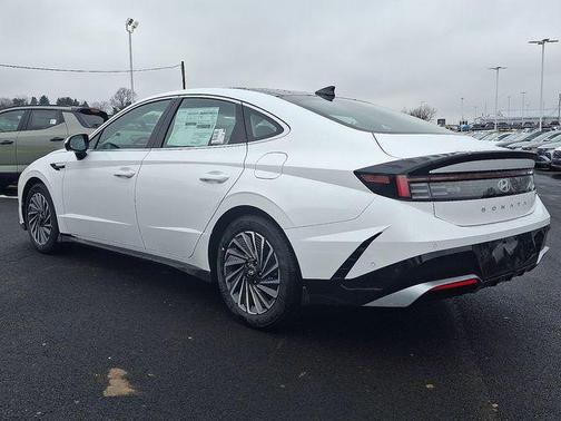 2026 Hyundai SONATA Hybrid Limited