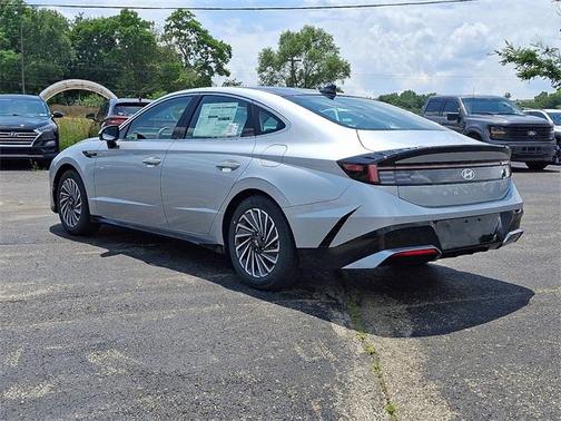 2025 Hyundai SONATA Hybrid Limited