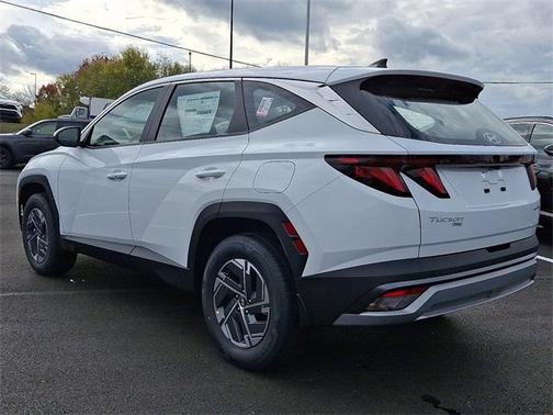 2026 Hyundai TUCSON Hybrid Blue SE