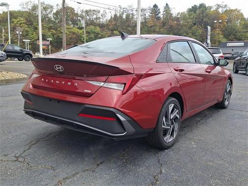 2025 Hyundai ELANTRA HEV Blue