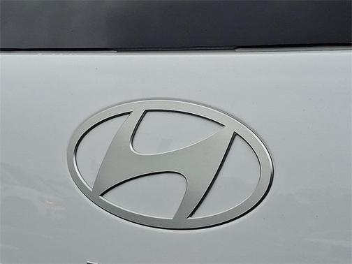 2026 Hyundai SANTA FE HEV SEL Premium