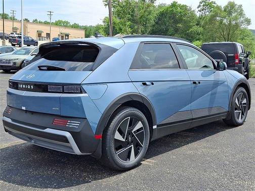 2025 Hyundai IONIQ 5 SEL