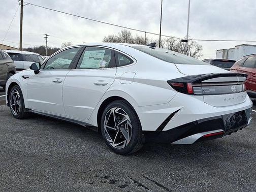 2026 Hyundai SONATA SEL