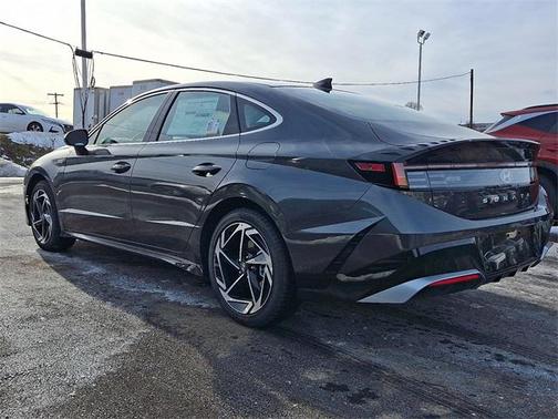 2026 Hyundai SONATA SEL