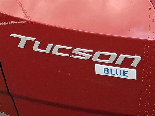 2026 Hyundai TUCSON Hybrid Blue SE