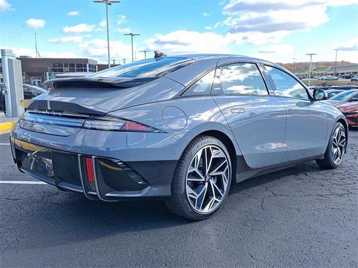 2025 Hyundai IONIQ 6 Limited