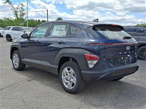 2025 Hyundai KONA SE