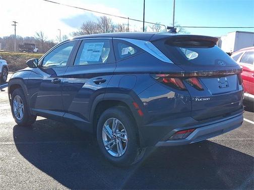 2026 Hyundai TUCSON SE