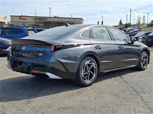 2026 Hyundai SONATA SEL