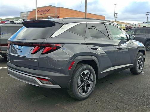 2026 Hyundai TUCSON Hybrid SEL