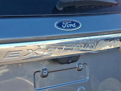 Carbonized Gray Metallic 2022 Ford Explorer XLT
